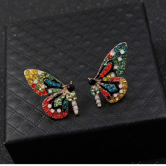 Jewelry - 🦋3HP🦋 Flutterby Rhinestone Earrings LAST ONE
